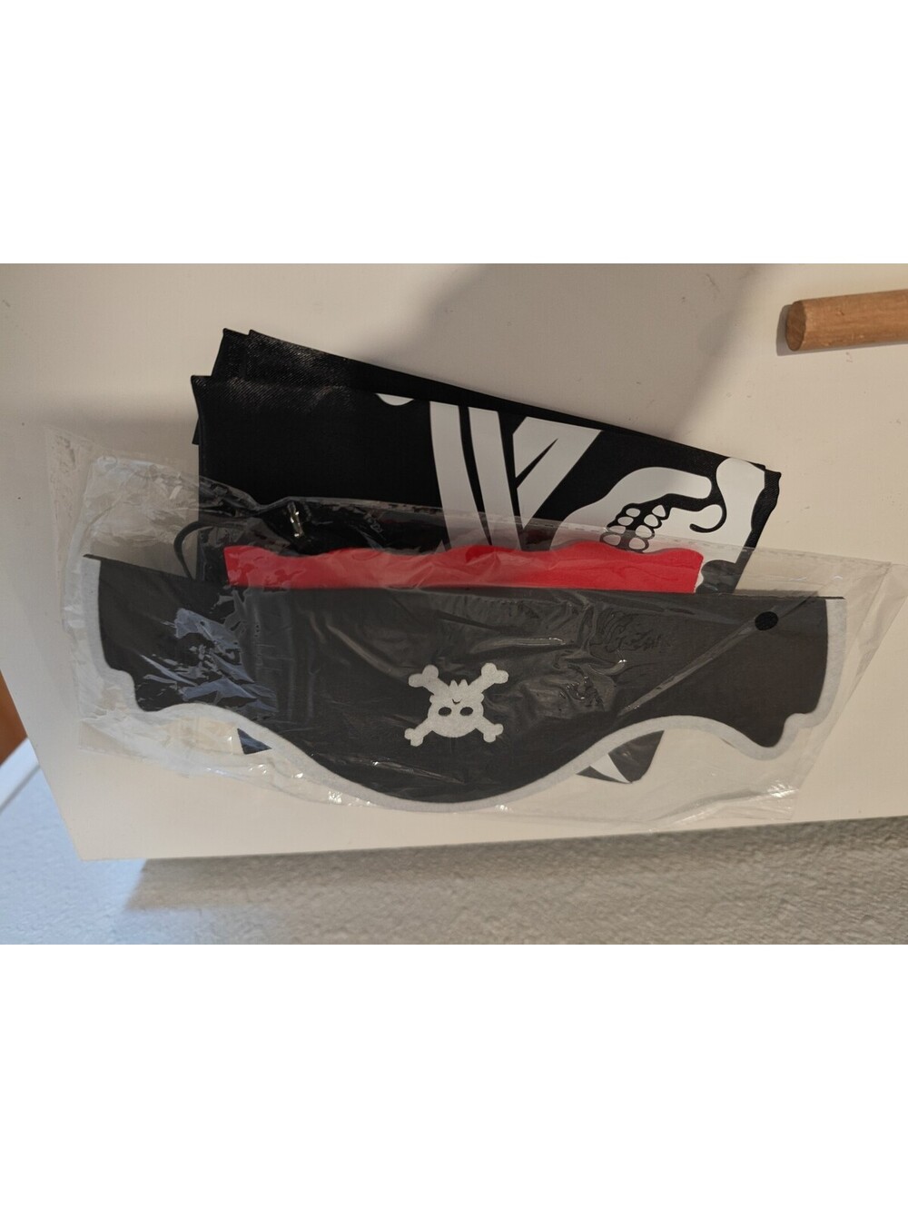 Pirate Costume Set with Skull and Crossbones Apron and Hat